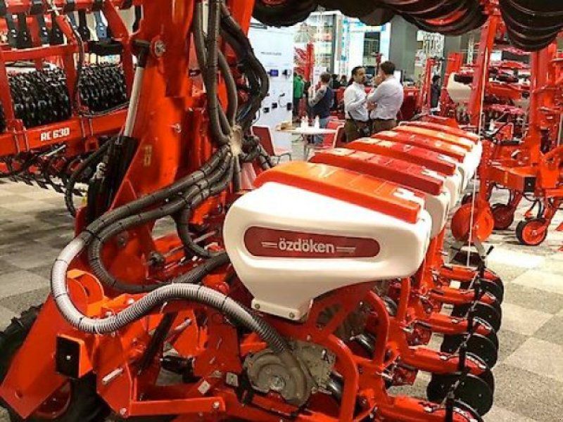 Siewnik do kukurydzy 12-rzędowy Ozdoken Octopcus D12