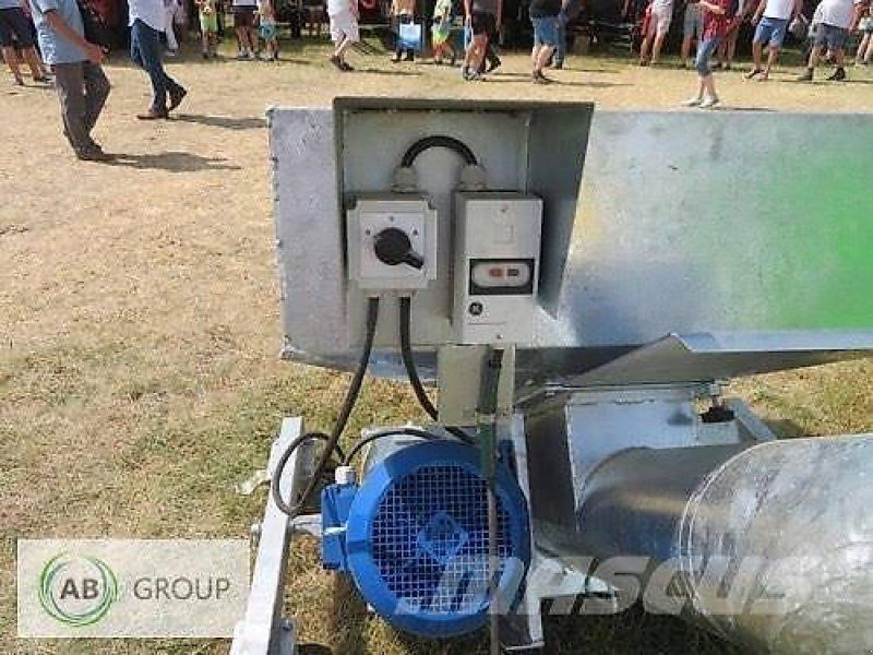 Przenośnik ślimakowy z koszem zasypowym Magrot 200/10/OC-DR