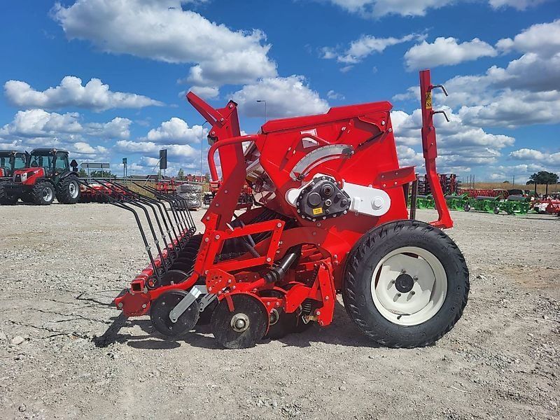 Mechaniczny siewnik zbożowy zaczepiany Pertum-S300 dwutalerzow