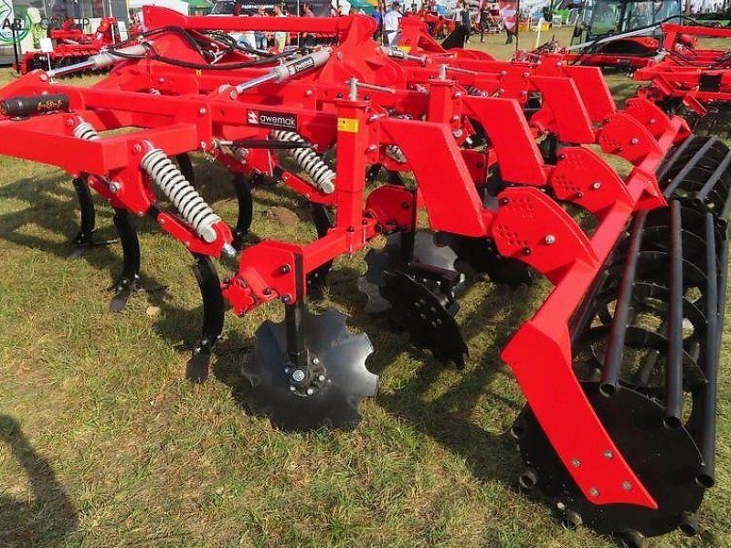 Awemak kultywator bezorkowy składany hydraulicznie Matador M42 4,2 m