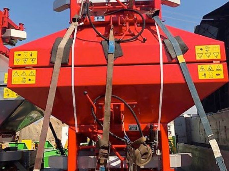 Rozsiewacz nawozów RN-800