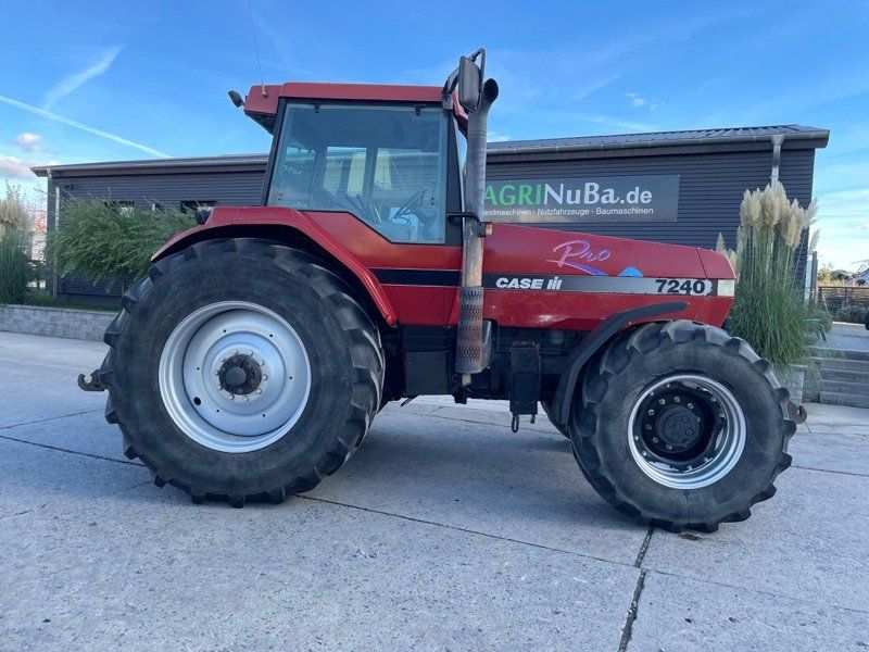 Case IH Magnum 7240 Pro