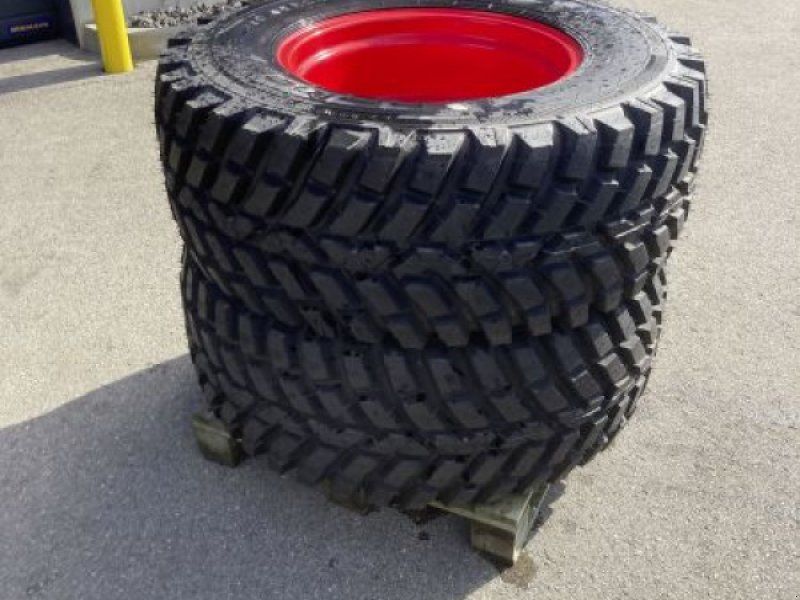 2X 460/65 R24 Nokian