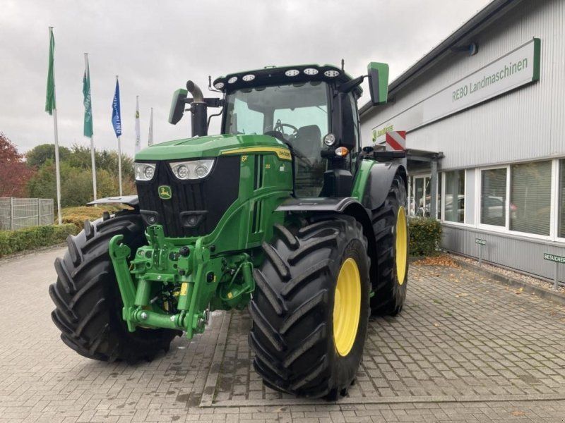 John Deere 6R250