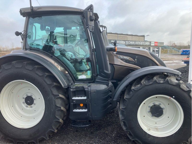 Valtra N175A