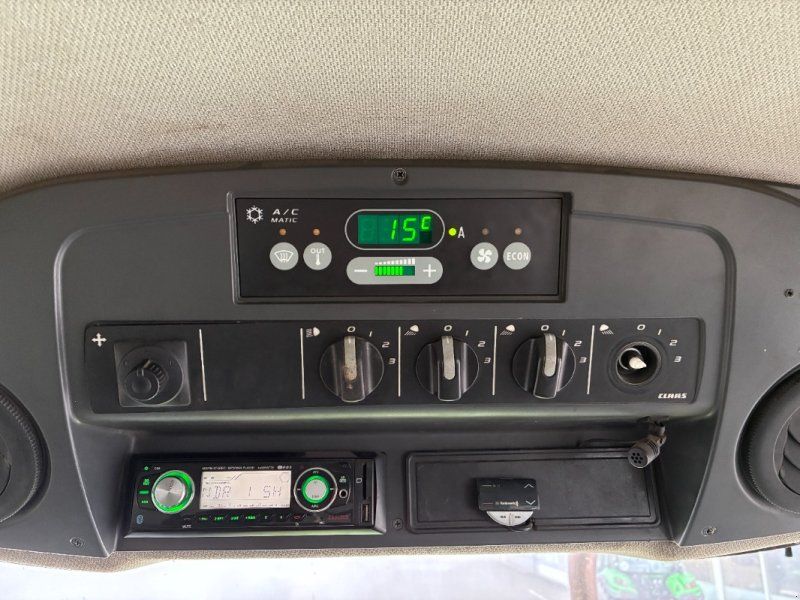 Claas XERION 3300 TRAC