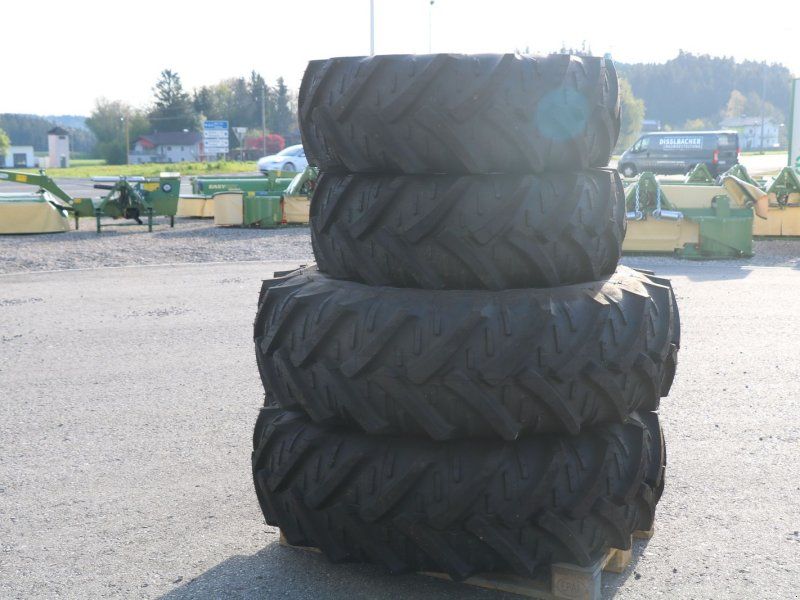 Kleber 16.9R30+14.9R20