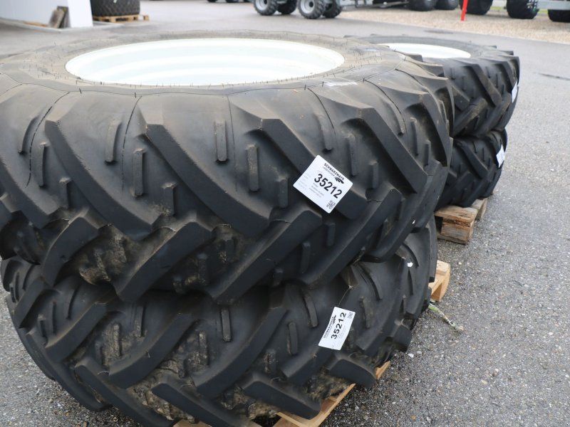 Kleber 16.9R30+14.9R20