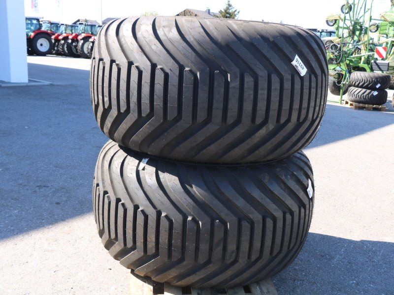 BKT 700-26,5+400-22,5