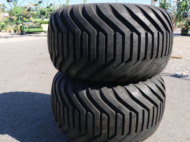 BKT 700-26,5+400-22,5