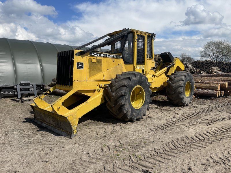 John Deere 648G