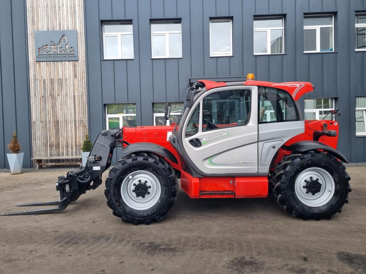 Manitou MLT840-137 PS for sale