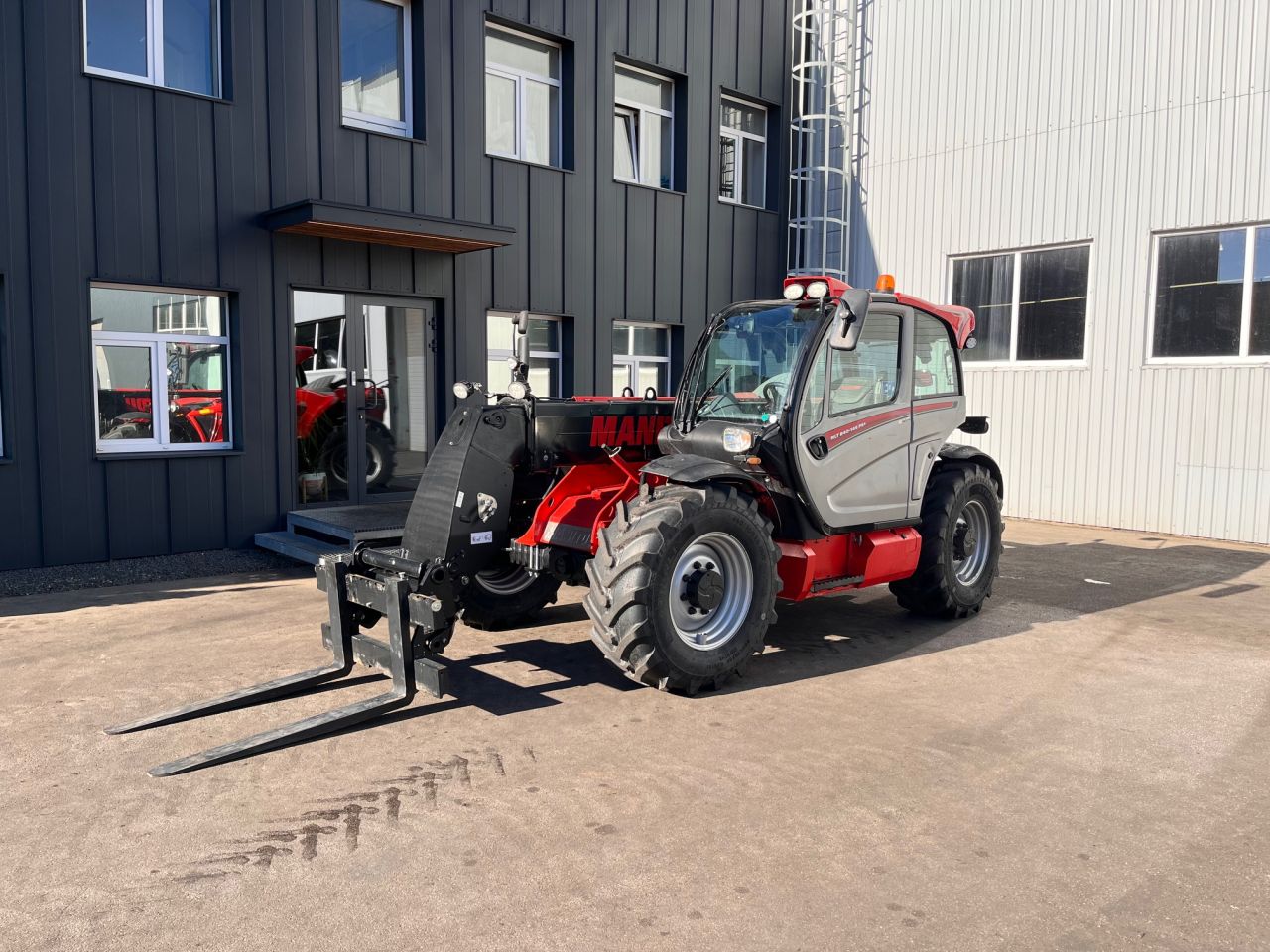 Manitou MLT840-145 PS for sale