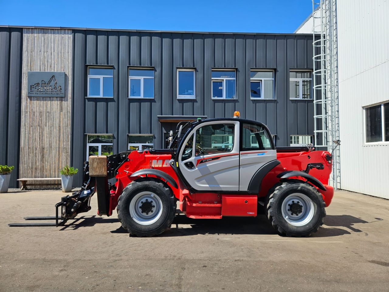Manitou MT1840 for sale