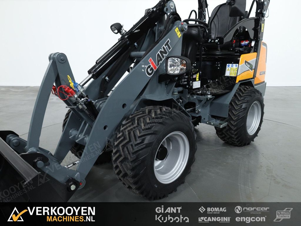 2025 Giant G2300 HD VK10360
