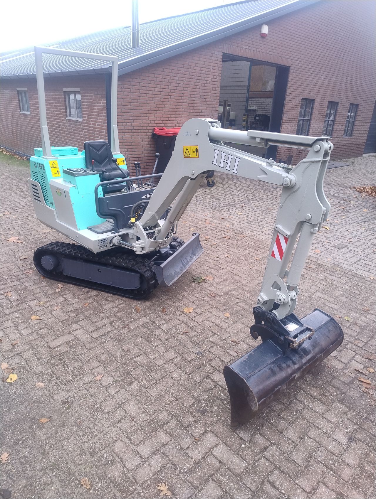 Ihi 1.5 tonner minigraver Marge