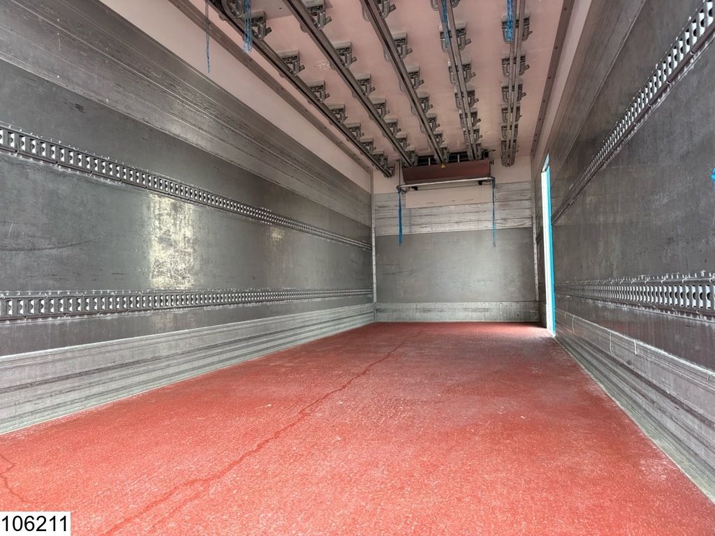 Volvo FL 250 EURO 6, Carrier, Meat hanging rails