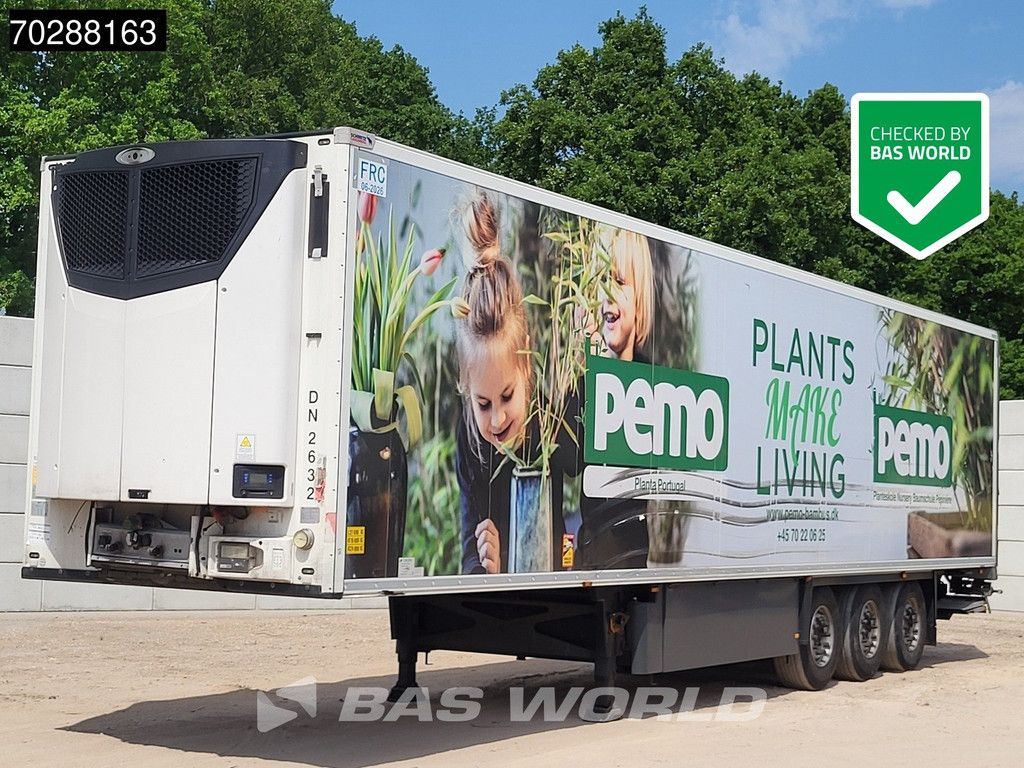 Schmitz Carrier 3 axles Doppelverdampfer Tailgate Palettenkasten Blumenbreit LBW