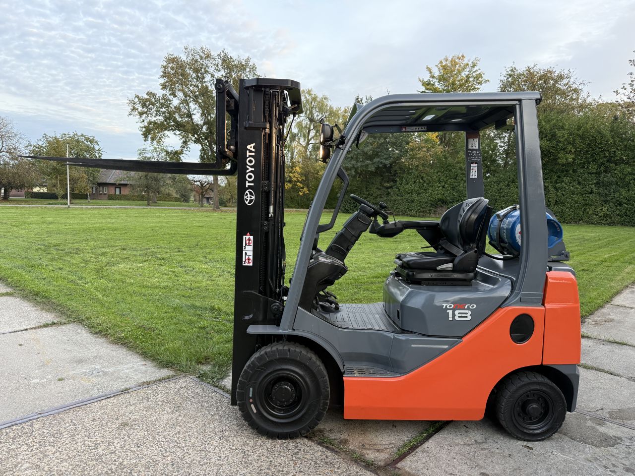 Toyota 1800KG BJ2015 triplex 4.7M Freelift Sideshift 8 serie