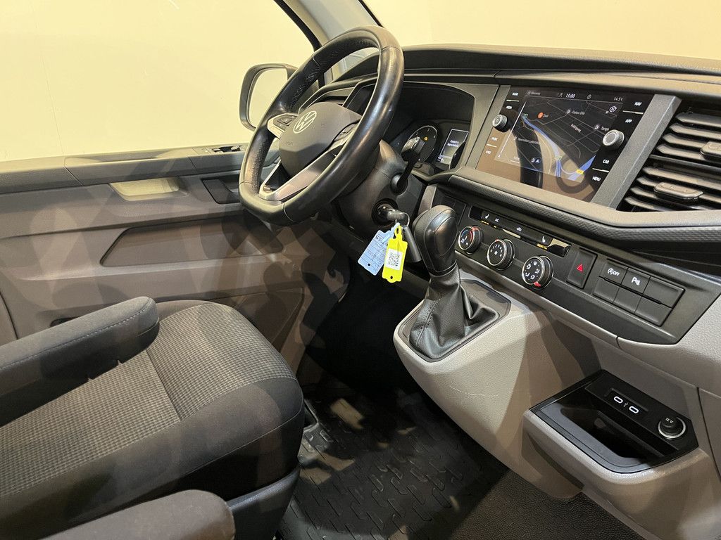 Volkswagen Transporter 2.0 TDI L1H1 150 PK Automaat Servicebus / Sortimo Inrichting / Euro 6 / 2X Schuifdeur / Airco / Cruise Control / Camera / CarPlay / Navigatie / Klep