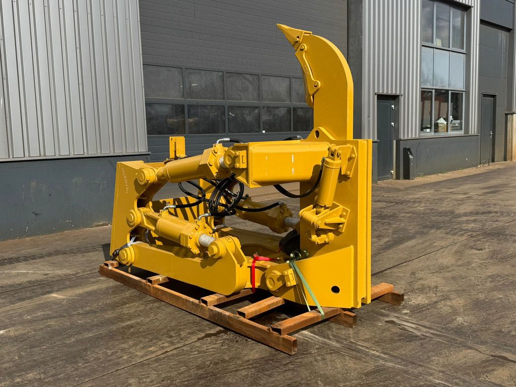 Caterpillar D8T D8R D8N Single Shank Ripper (forged shanks)
