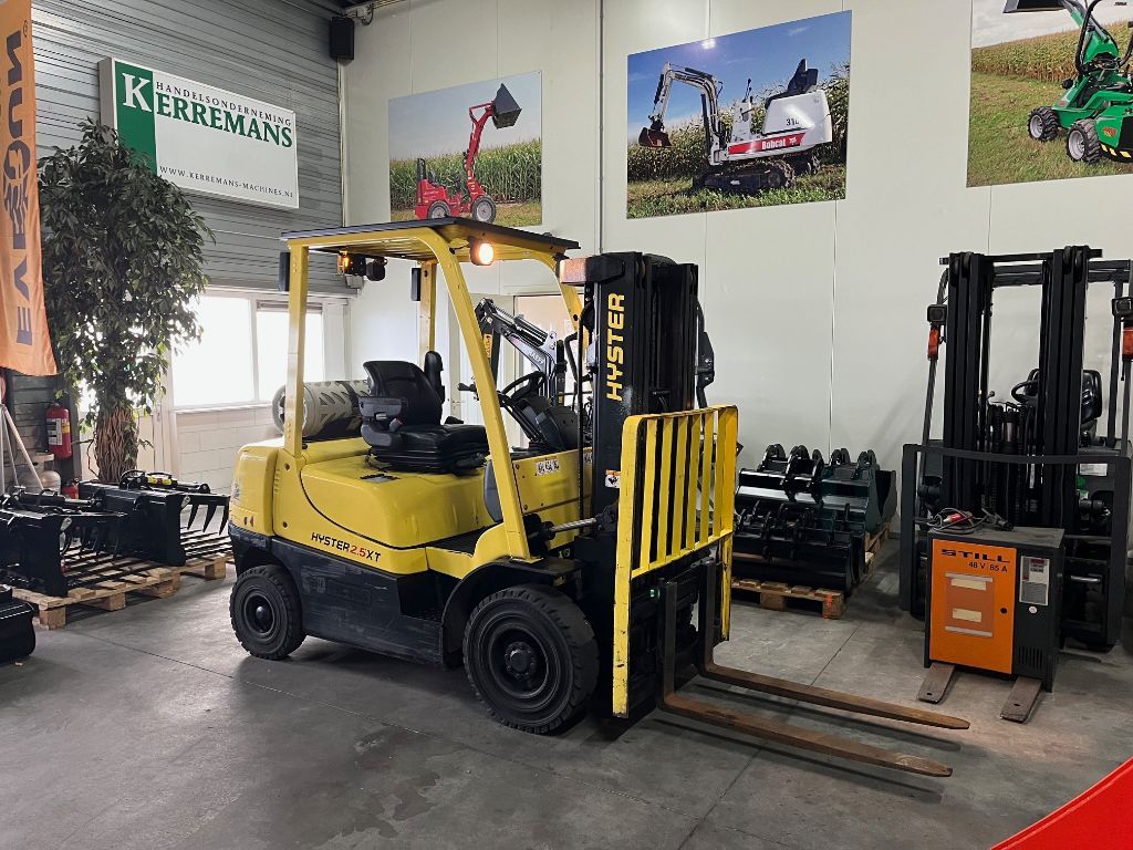 HYSTER H2.5XT Heftruck, Triplo,Freelift,Sideshift, LPG, Bj 2017.