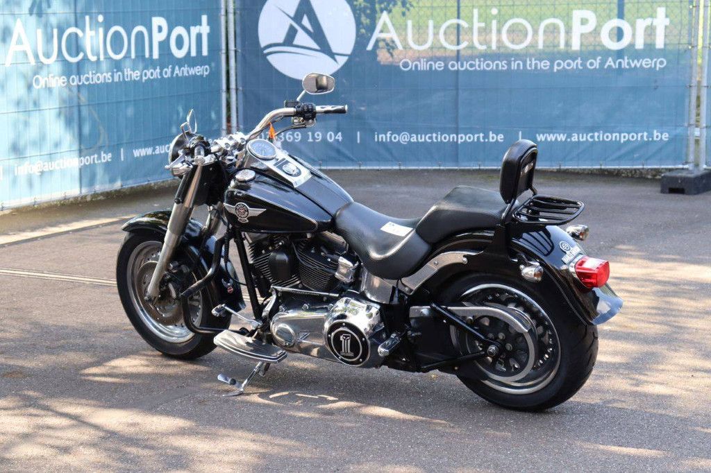 Harley-Davidson Fat Boy Benzin 2013