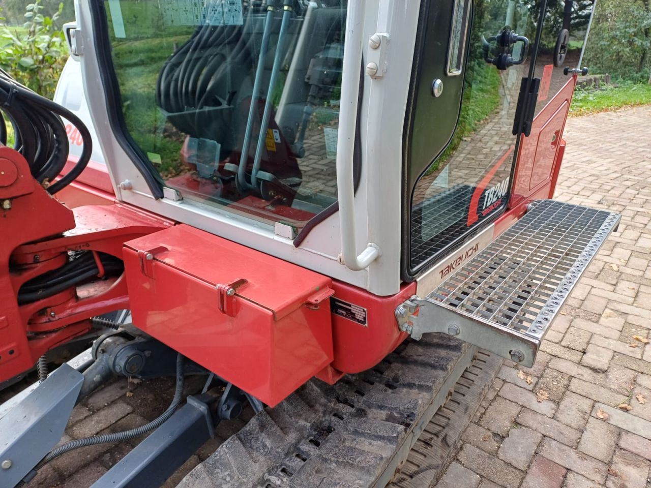 Takeuchi TB240 | bj 2019 | 3969uur | Nette complete machine