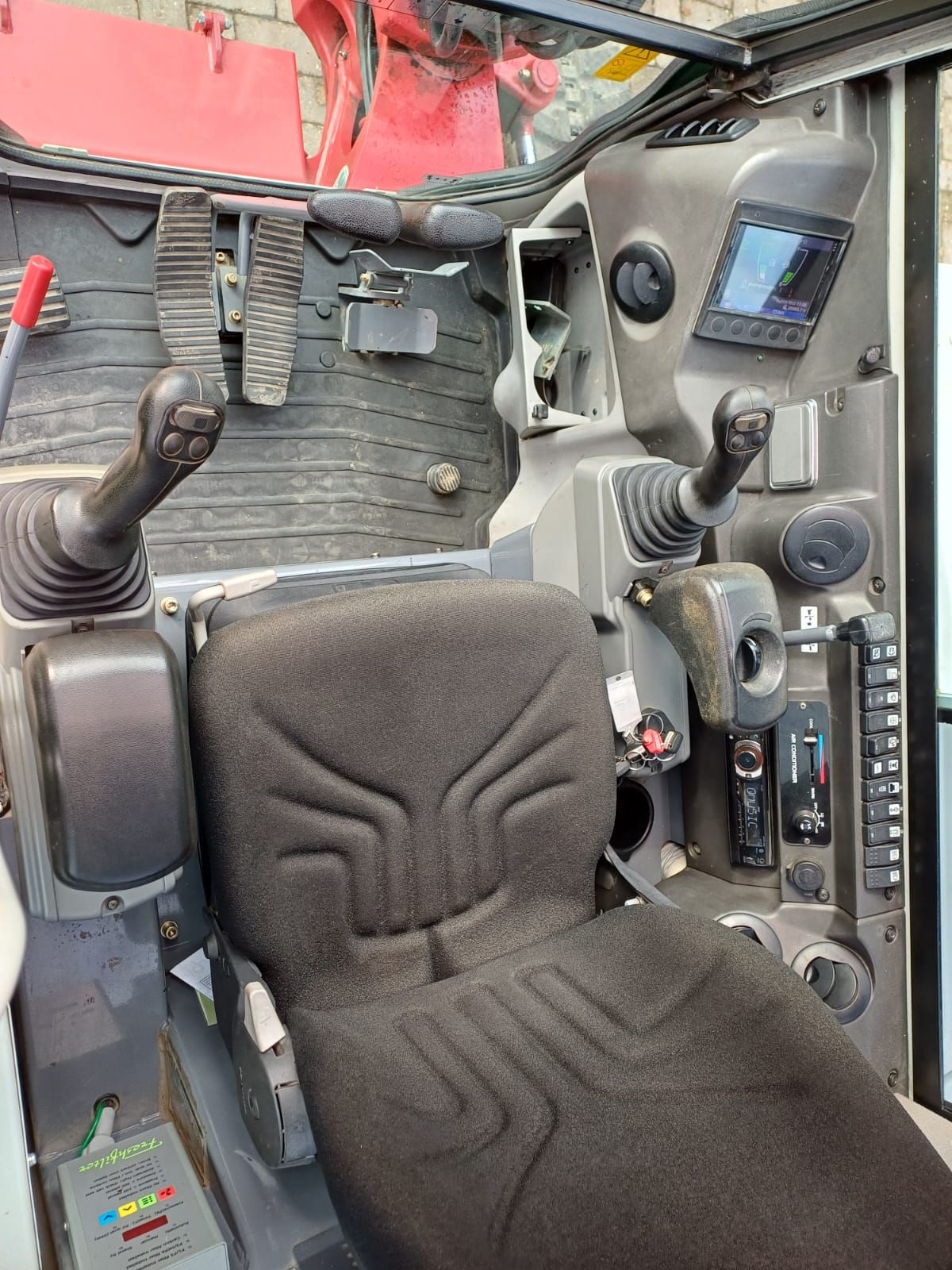 Takeuchi TB240 | bj 2019 | 3969uur | Nette complete machine
