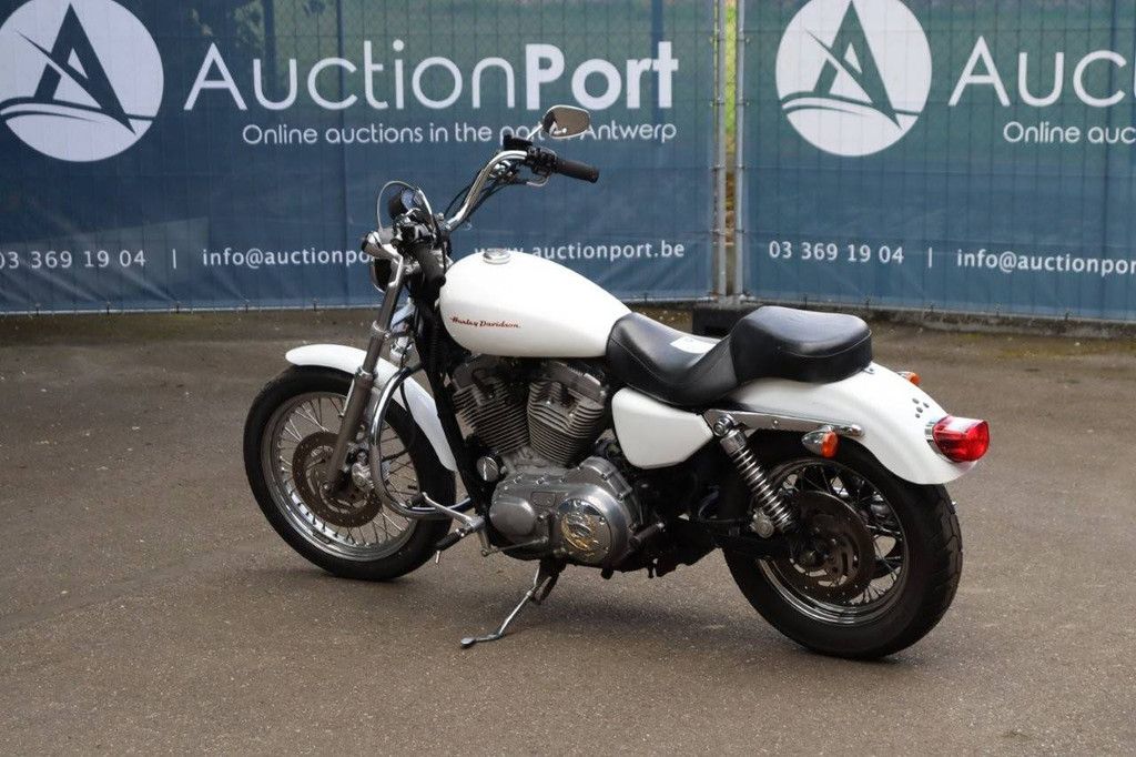 Harley-Davidson Sportster XL883 Benzin 2006