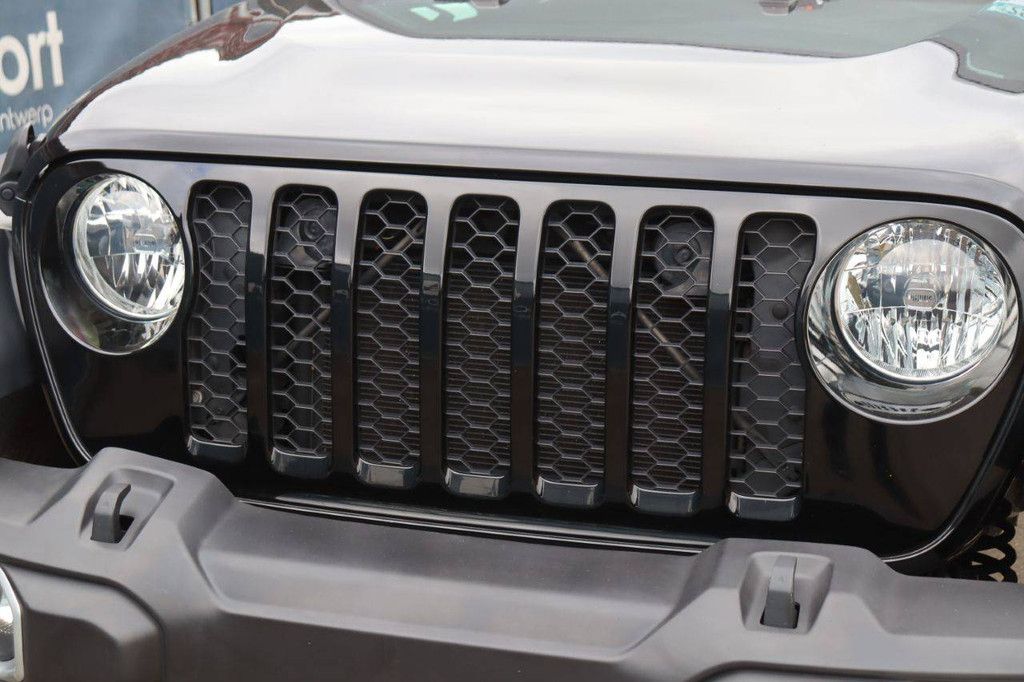 Pick Up Jeep Gladiator Benzine 240pk 2023