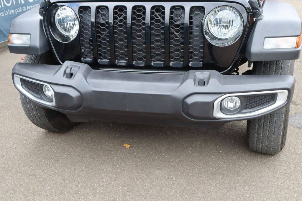 Pick Up Jeep Gladiator Benzine 240pk 2023