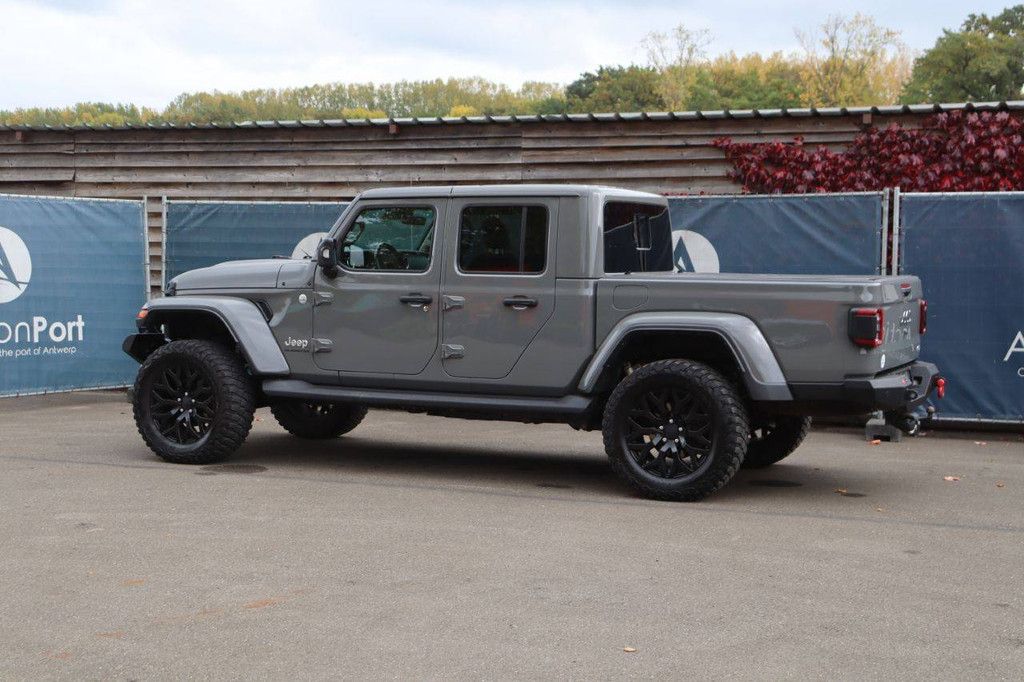 SUV Jeep Gladiator Diesel 260 PS 2021
