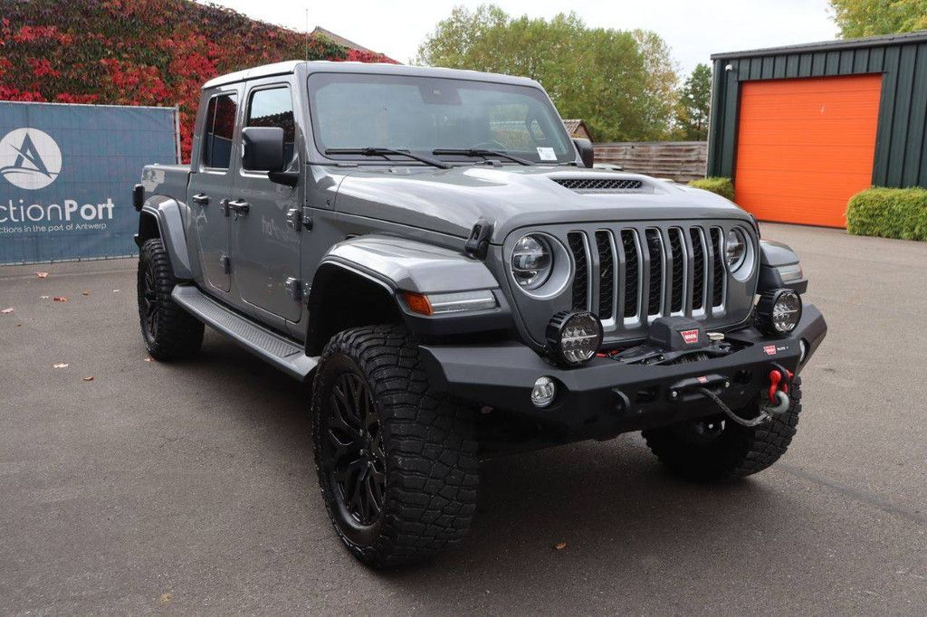 SUV Jeep Gladiator Diesel 260 PS 2021
