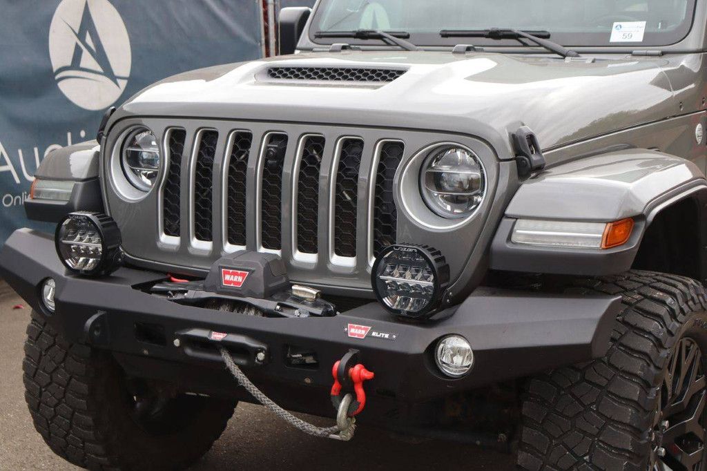SUV Jeep Gladiator Diesel 260 PS 2021