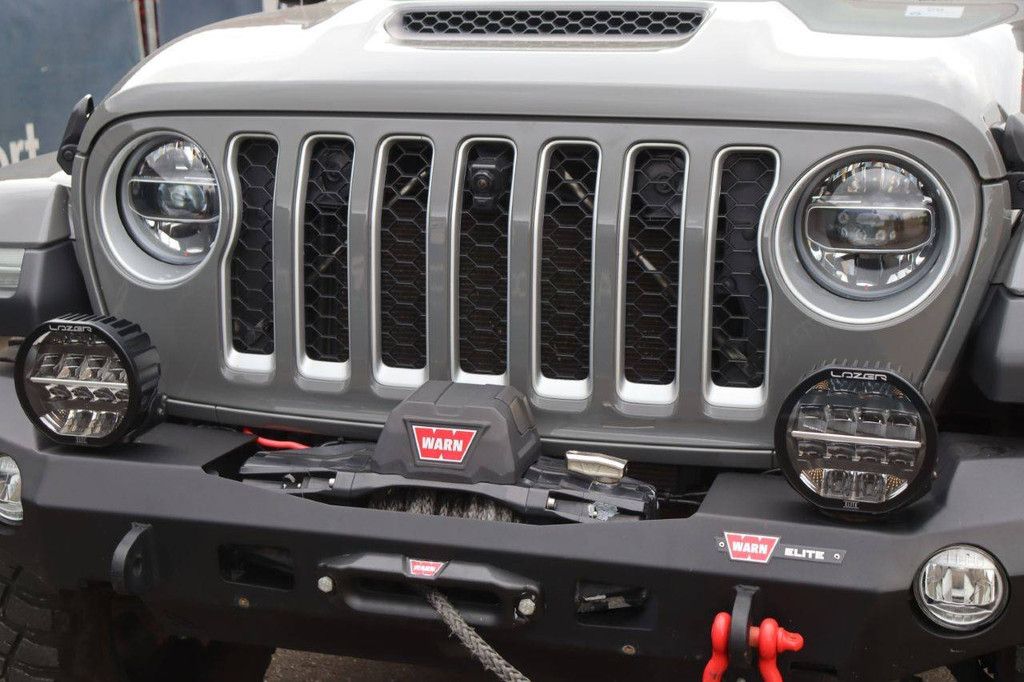 SUV Jeep Gladiator Diesel 260 PS 2021