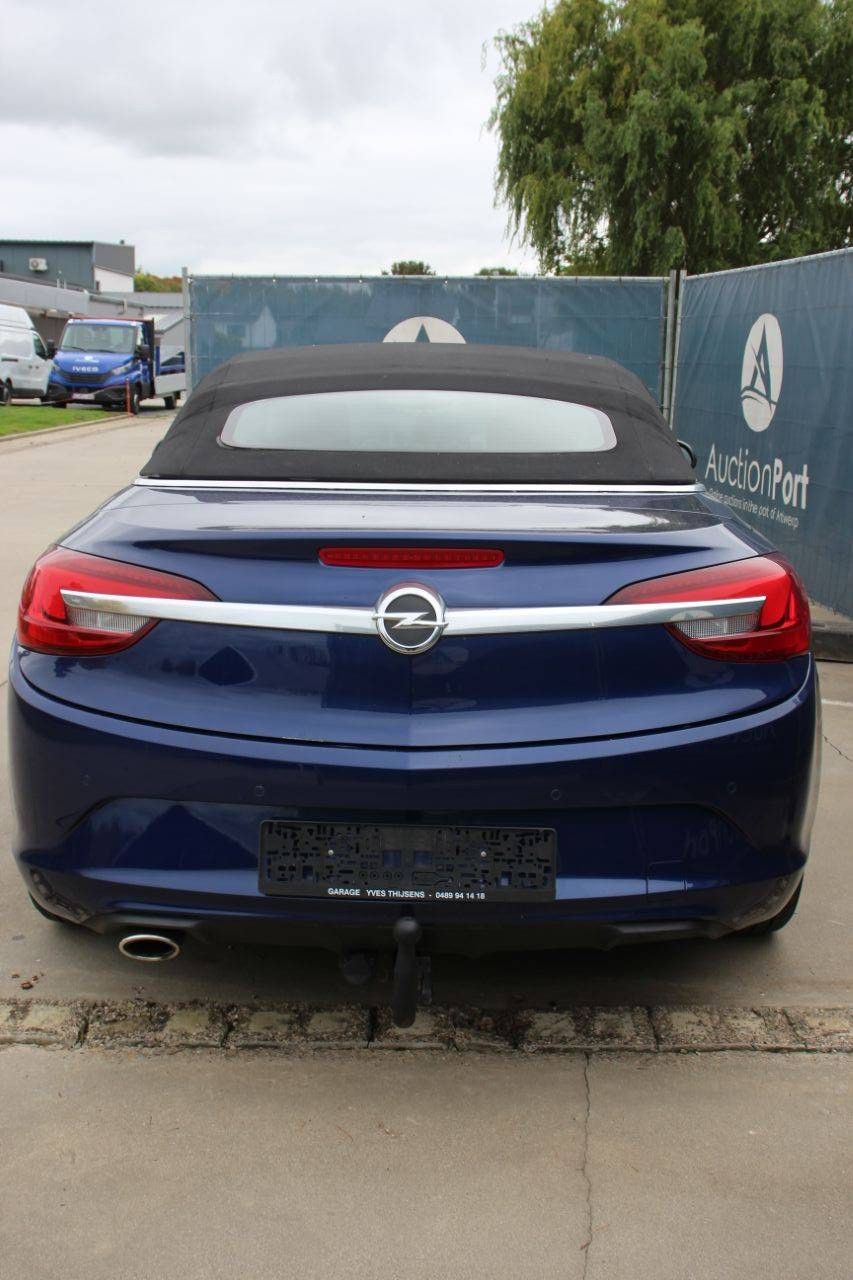 Convertible Opel Cascada Diesel 165hp 2014 (Margin)