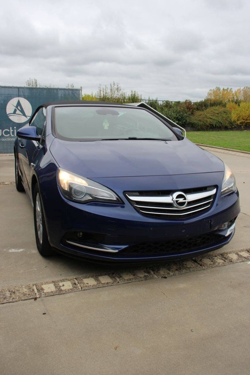 Convertible Opel Cascada Diesel 165hp 2014 (Margin)