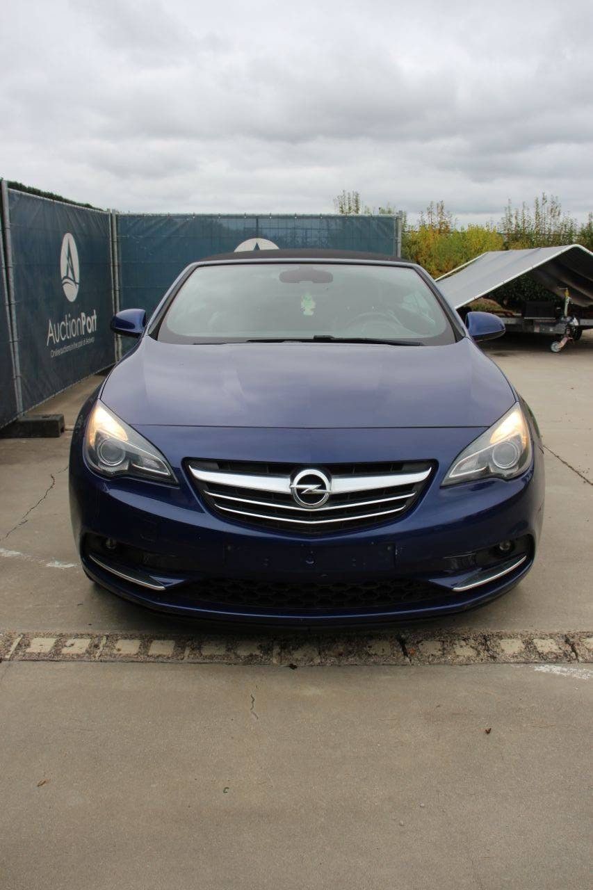 Convertible Opel Cascada Diesel 165hp 2014 (Margin)