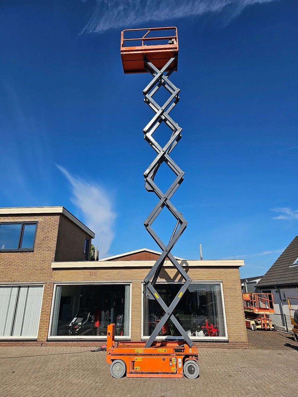 Holland Lift Dingeli 14m hoogwerker schaarlift 95 uur