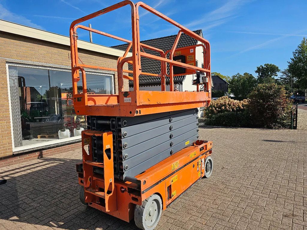 Holland Lift Dingeli 14m hoogwerker schaarlift 95 uur