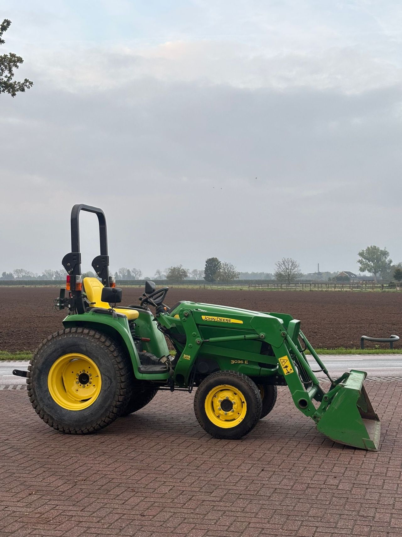 John deere 3036e met voorlader hydrostaat