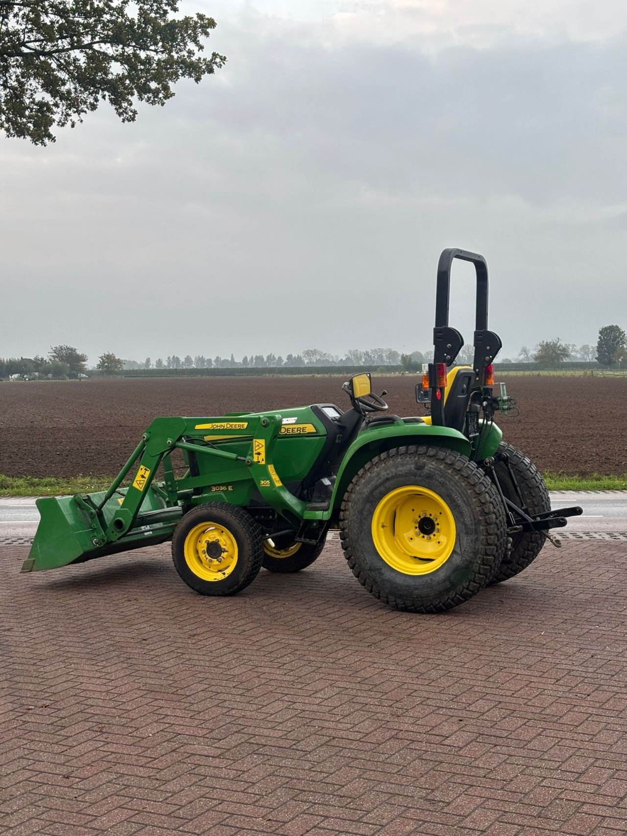 John deere 3036e met voorlader hydrostaat