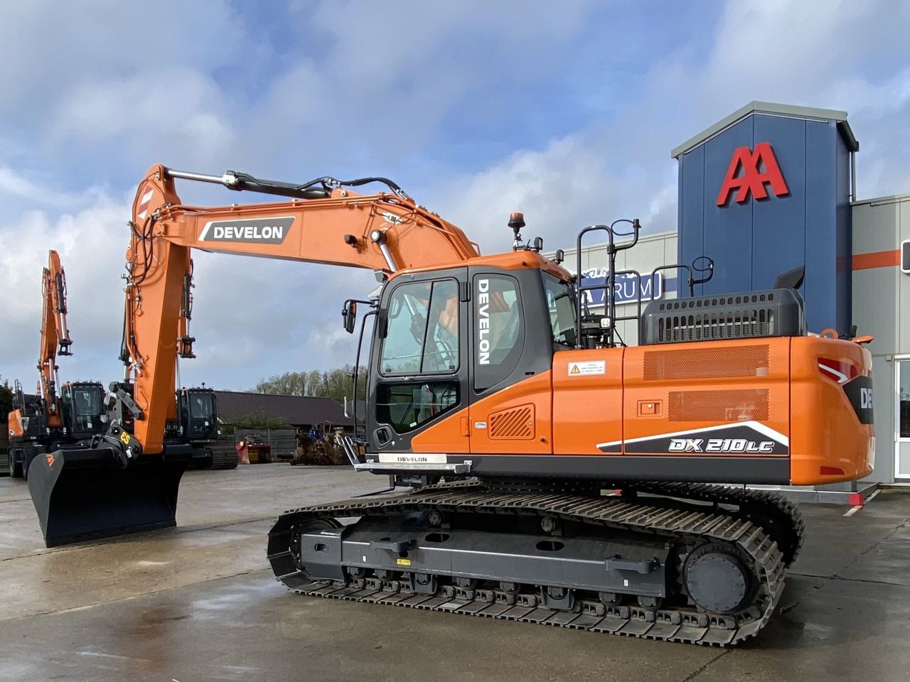 Develon DX210LC-7