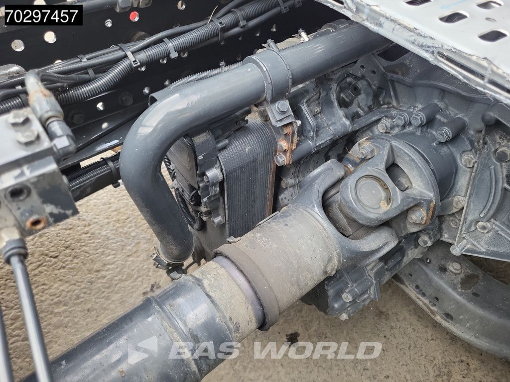 Iveco S-Way 460 4X2 Mega Retarder 2xTanks ACC Euro 6