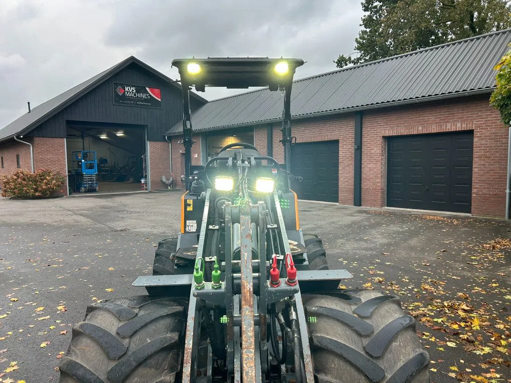 Giant V452T X-TRA HD VERKOCHT