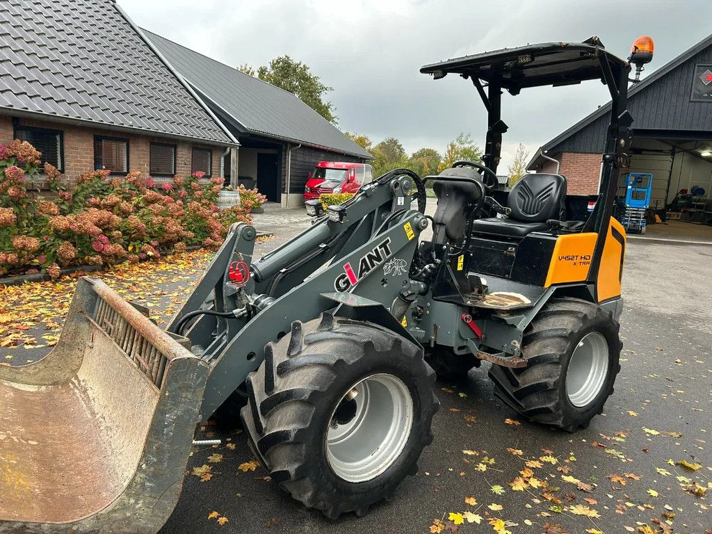 Giant V452T X-TRA HD VERKOCHT