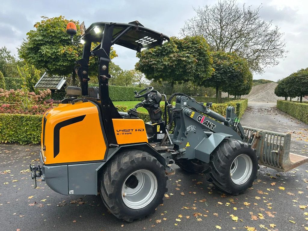 Giant V452T X-TRA HD VERKOCHT