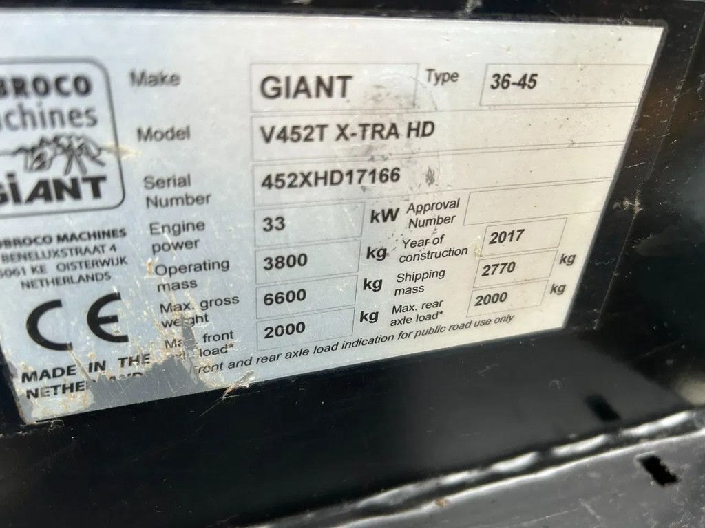 Giant V452T X-TRA HD VERKOCHT