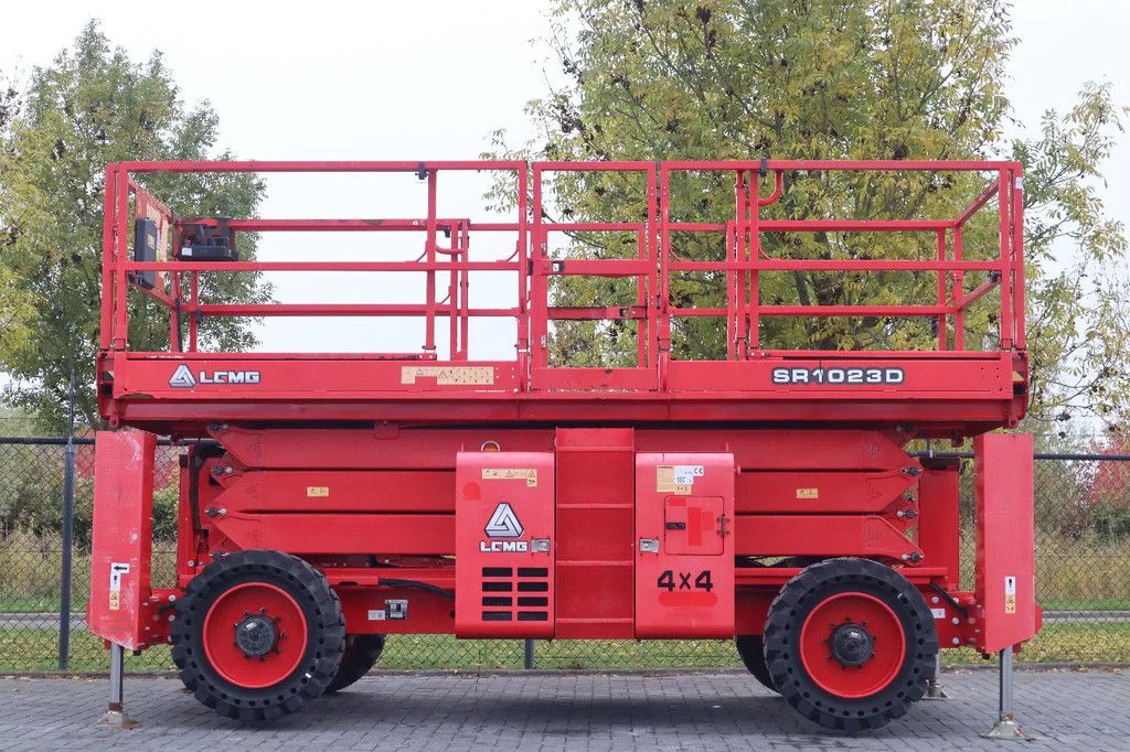 LGMG SR1023D | 12 METER | 1.100 KG